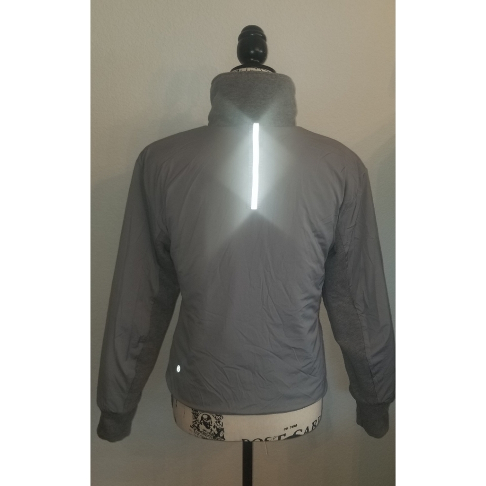 Lululemon Reversible Jacket - Picture 4 of 11